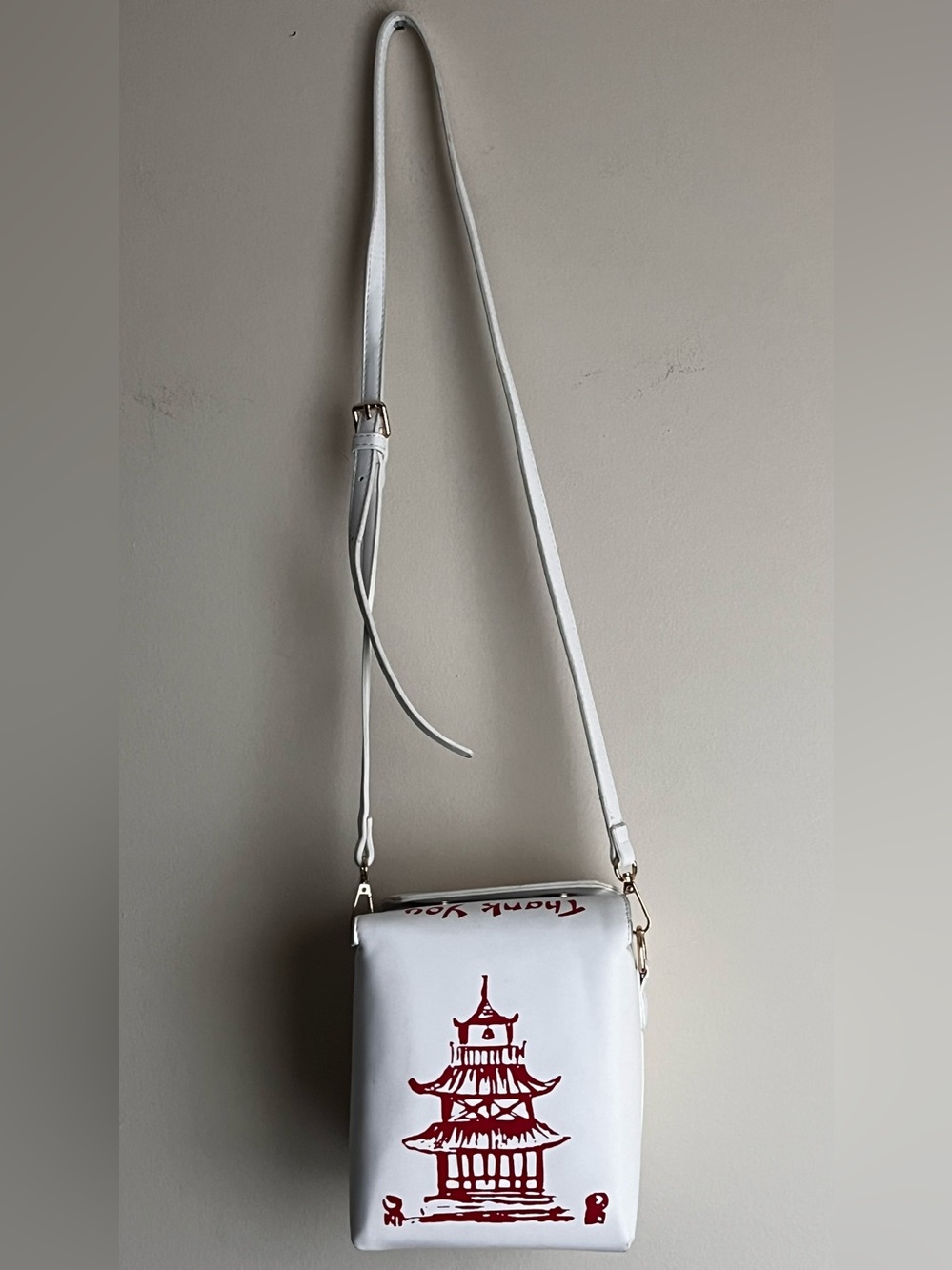 Novelty Chinese Takeout Box White Crossbody Bag with Red Pagoda Print EUC